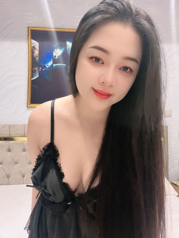 Embrace Passion and Elegance with Aria Charme Tonight